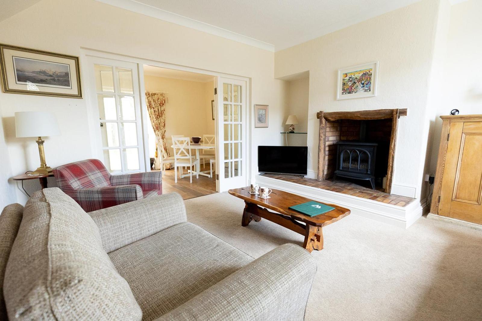 Fir Tree Cottage - Cosy 3 Bed Cottage In Penrhyn Bay With Beautiful Sea Views And Access To Snowdonia Рос-он-Си Экстерьер фото